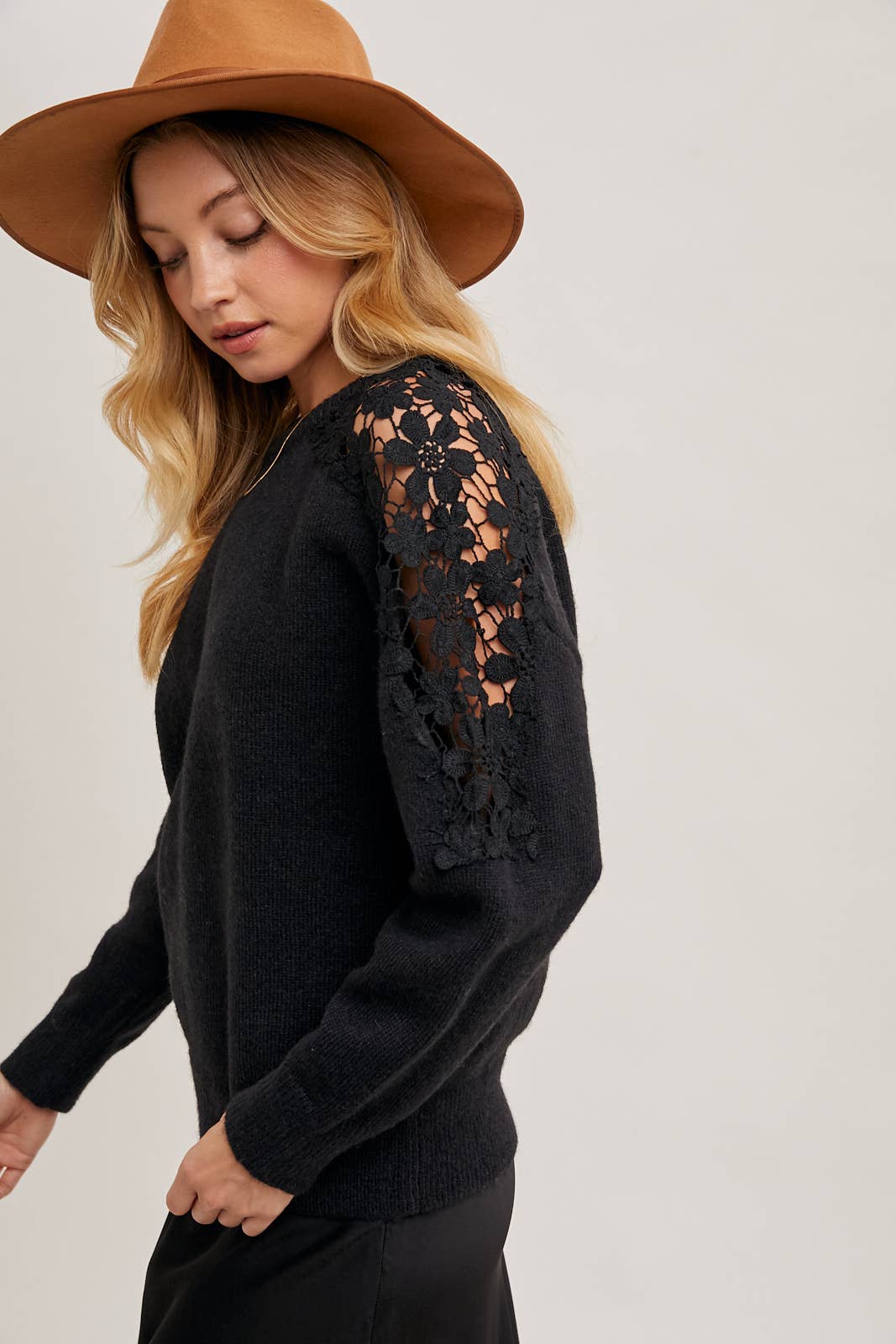 CROCHET CONTRAST KNIT SWEATER PULLOVER