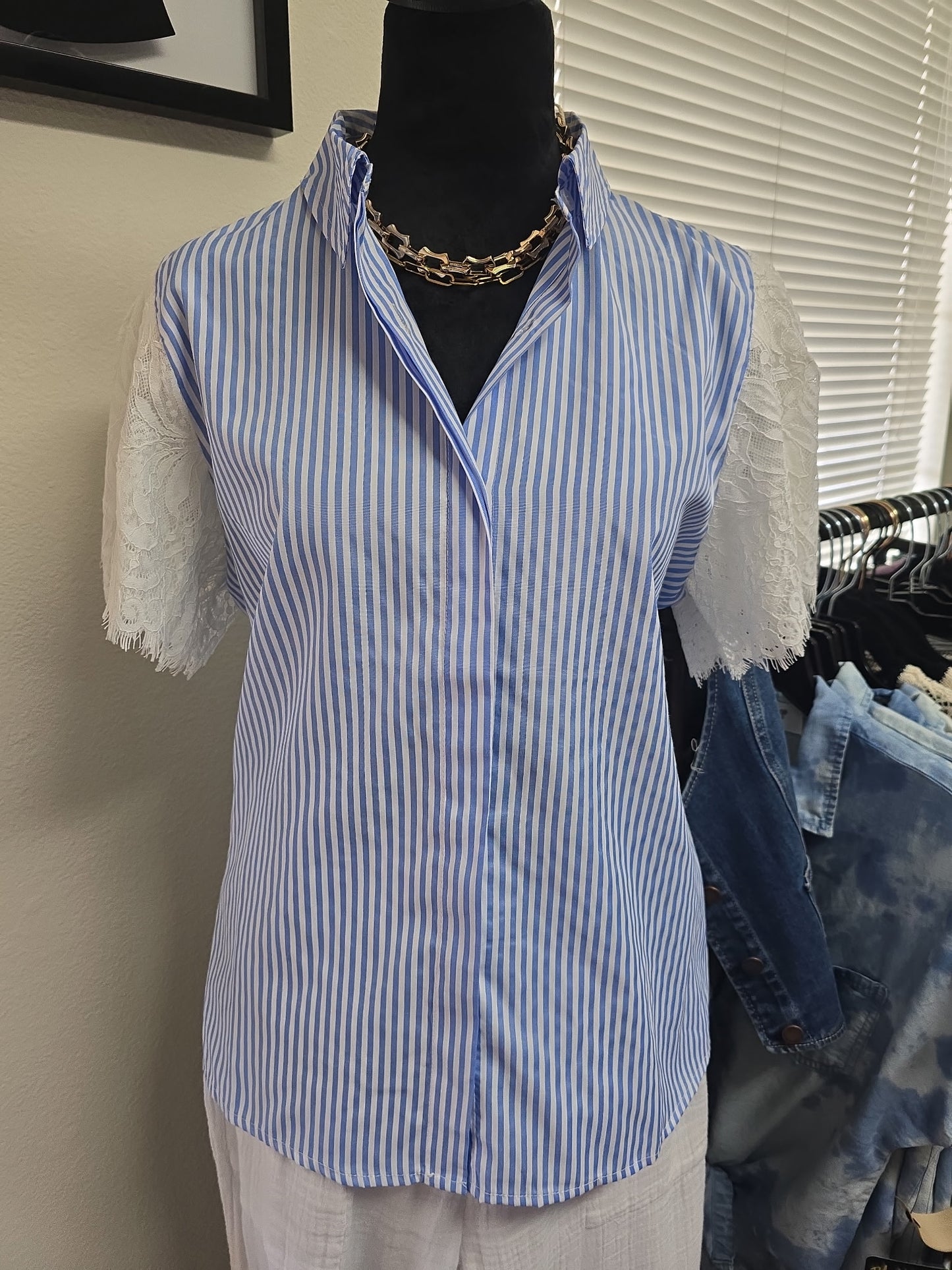 Lace Flutter Sleeve Striped Blouse