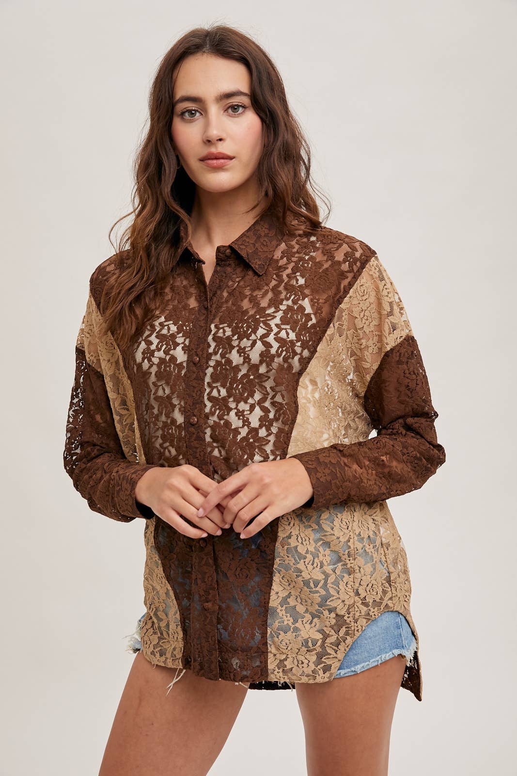 COLOR BLOCK LACE BUTTON DOWN SHIRT
