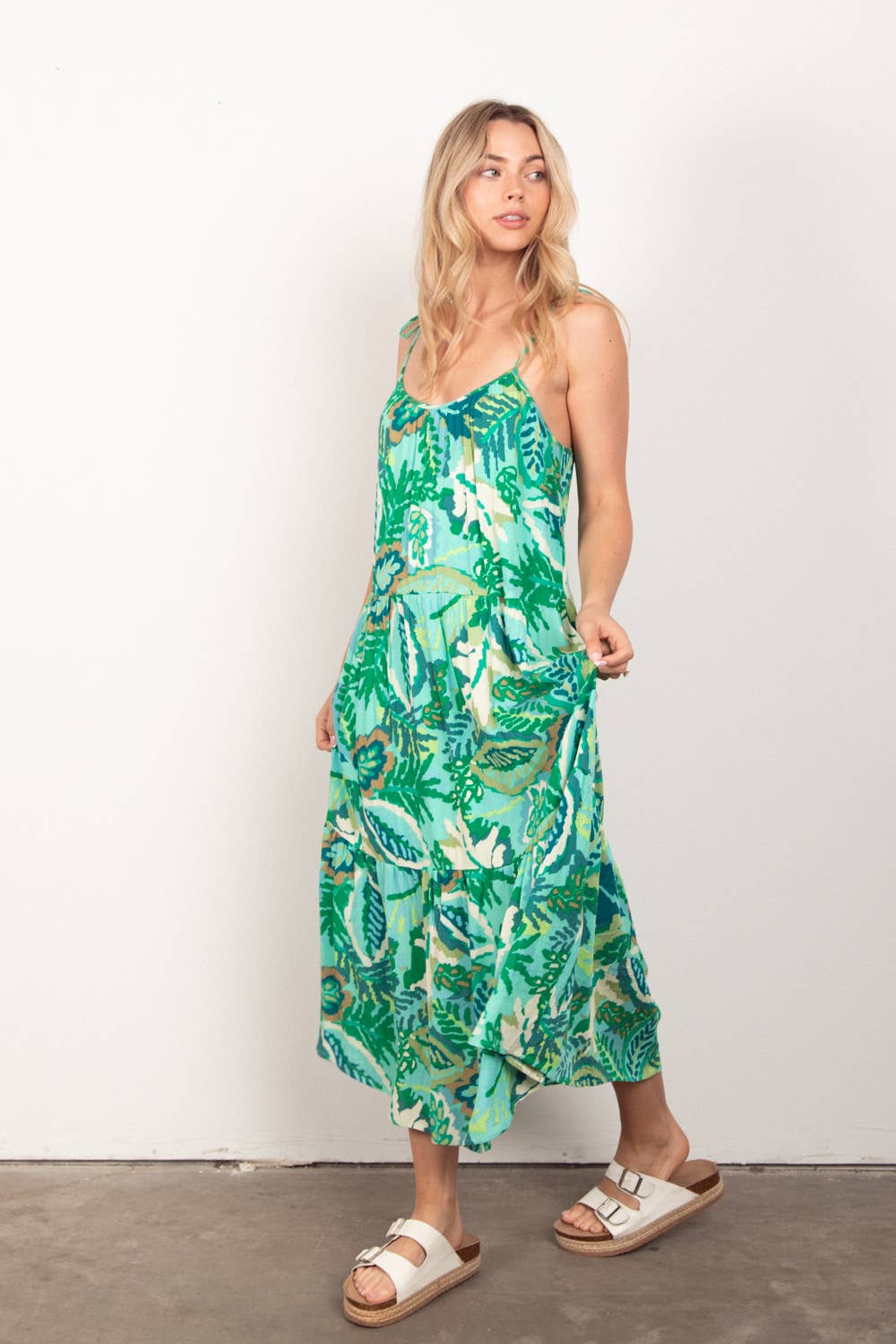 PLUS SIZE Sleeveless Tropical Printed Summer Midi