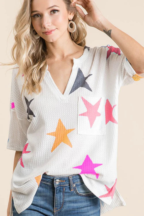 ALL OVER STAR PRINT WAFFLE TOP WITH FRONT POCKET