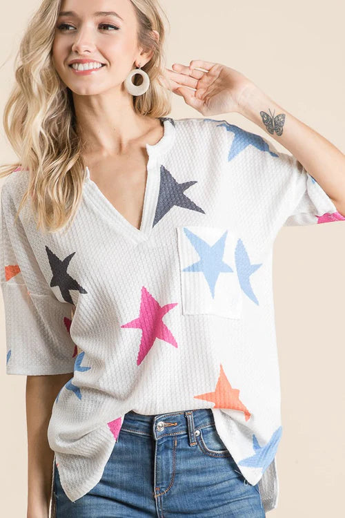 ALL OVER STAR PRINT WAFFLE TOP WITH FRONT POCKET