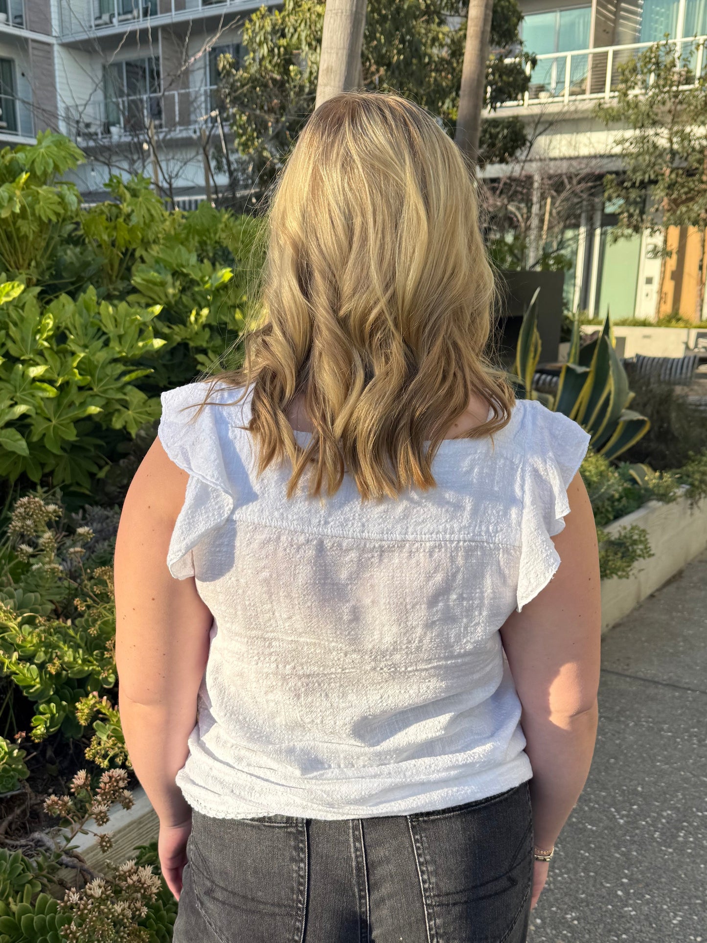 White Ruffel Top Layla